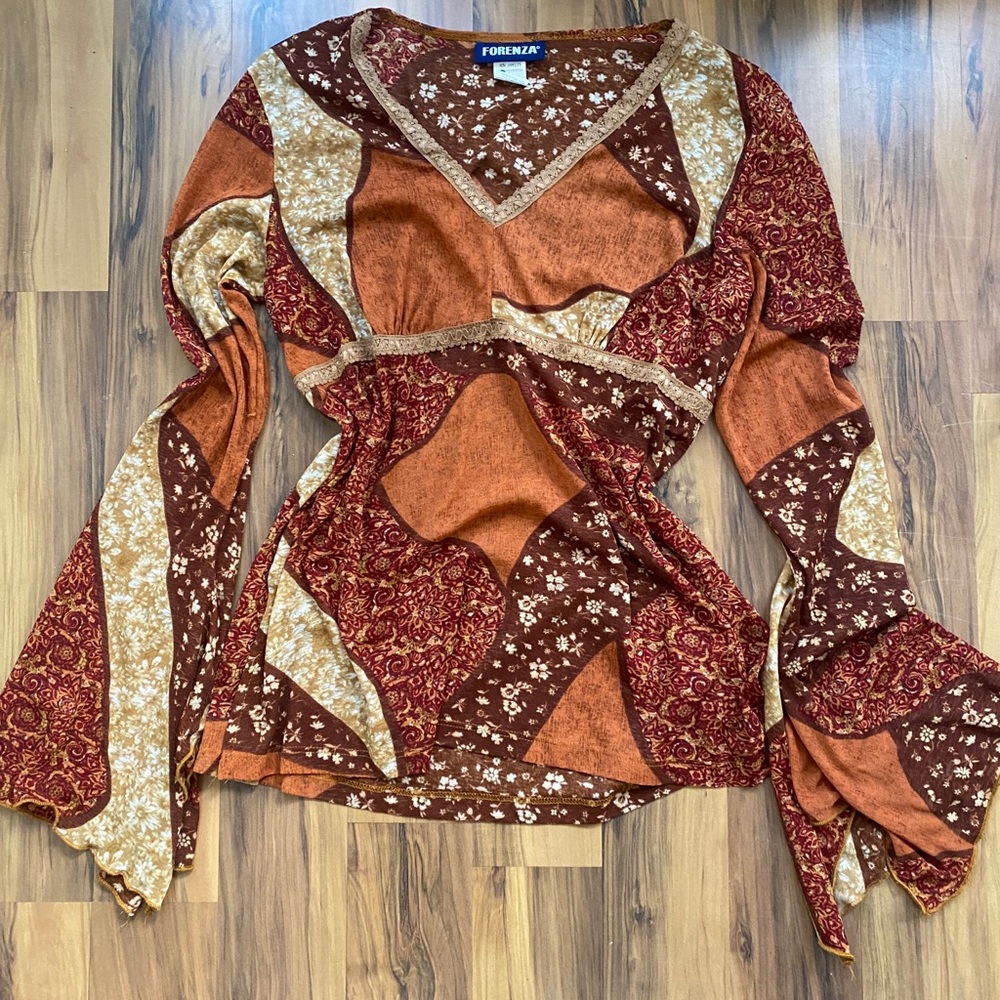 Vintage 70s bell sleeve top